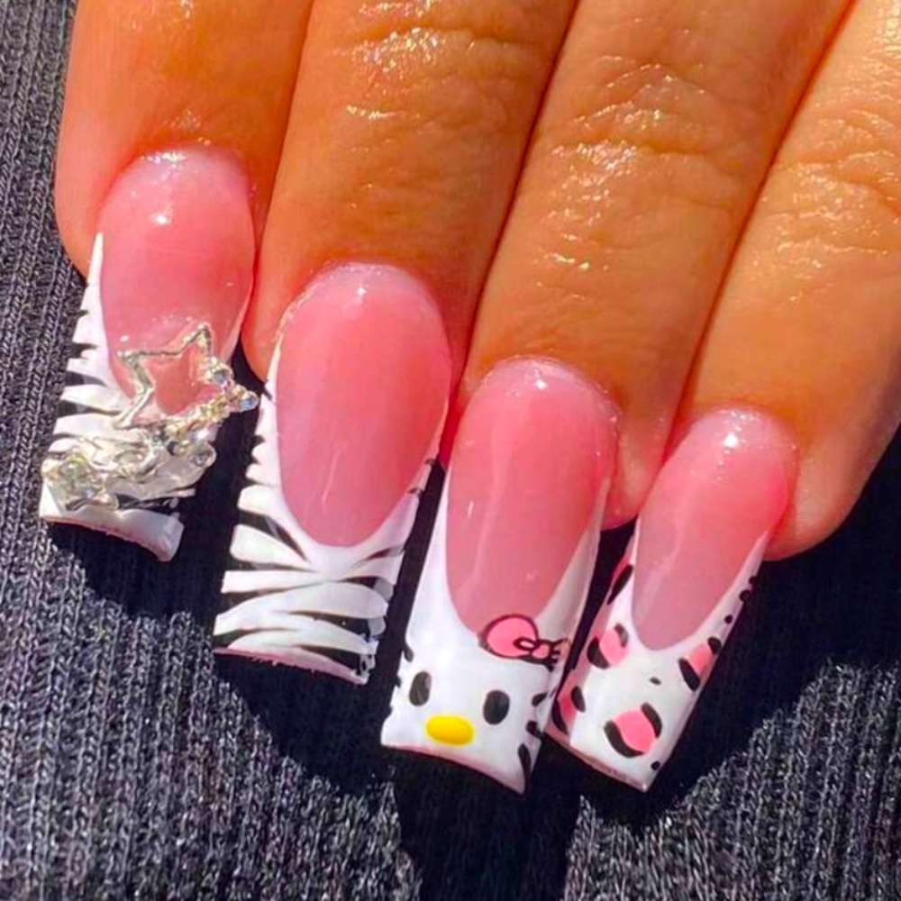 Hello Kitty Sanrio Acrylic Nails